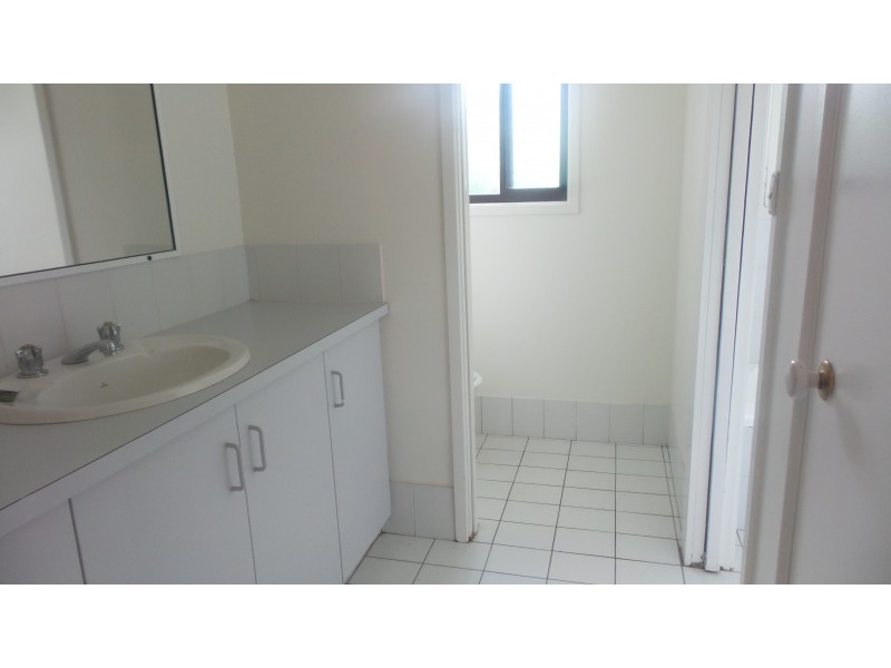 44 Peak Avenue, North Nowra NSW 2541