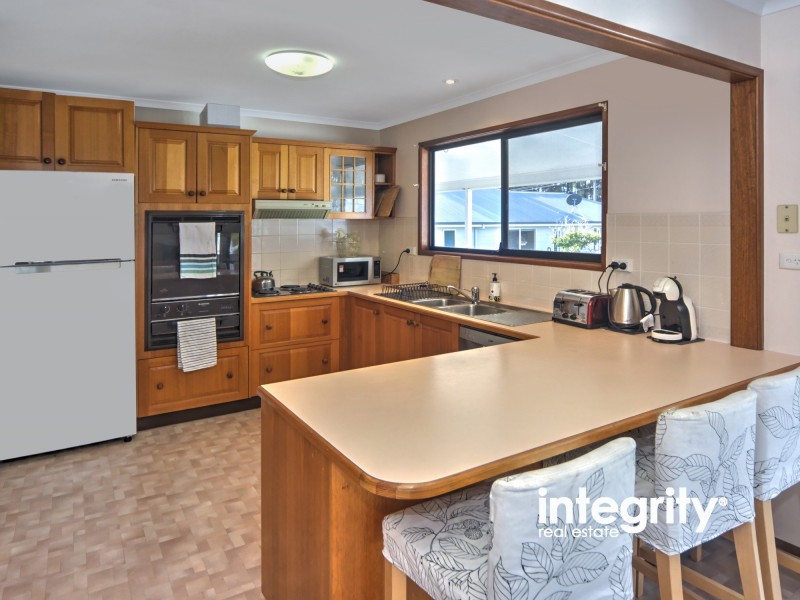 23 Fairview Crescent, Sussex Inlet NSW 2540