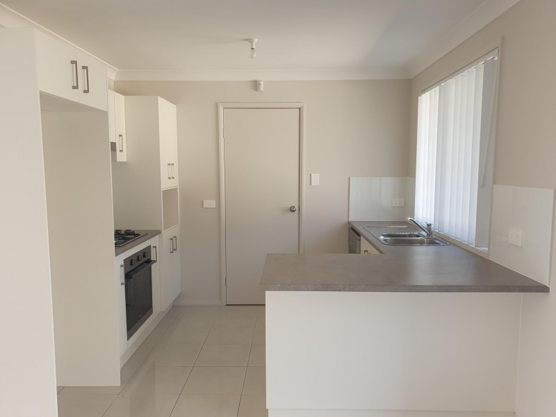 2/13 Evergreen Place, South Nowra NSW 2541