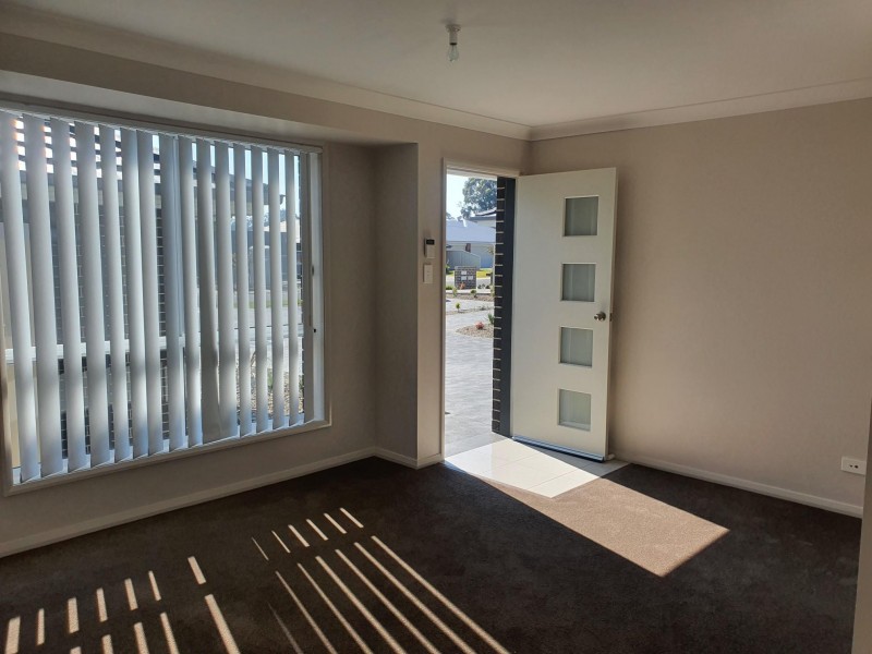 2/13 Evergreen Place, South Nowra NSW 2541