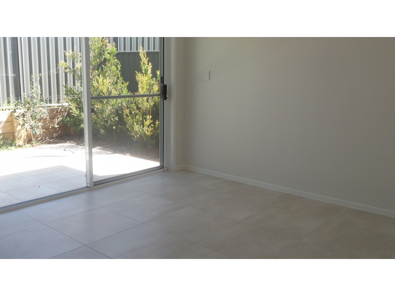 8/50 Isa Road, Worrigee NSW 2540