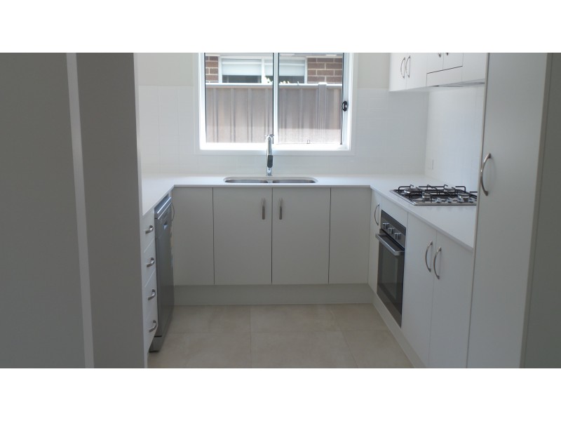 8/50 Isa Road, Worrigee NSW 2540