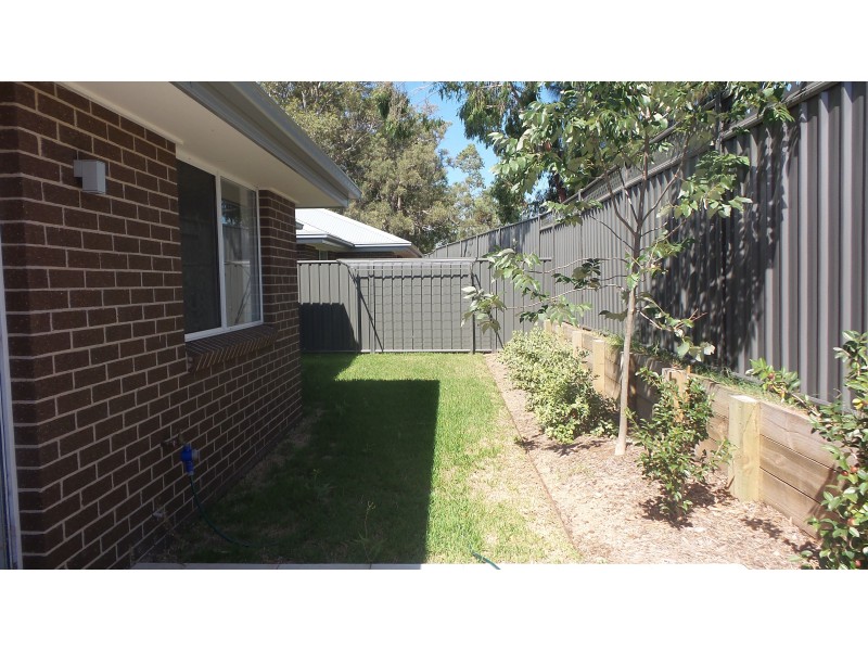 8/50 Isa Road, Worrigee NSW 2540
