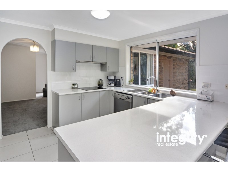 2 Groudle Glen, Bomaderry NSW 2541