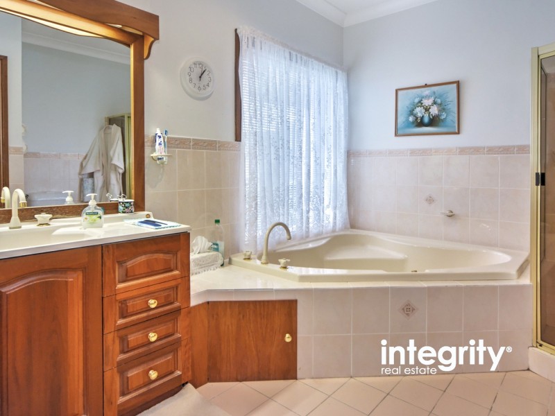 18 Kongoola Avenue, Cambewarra NSW 2540