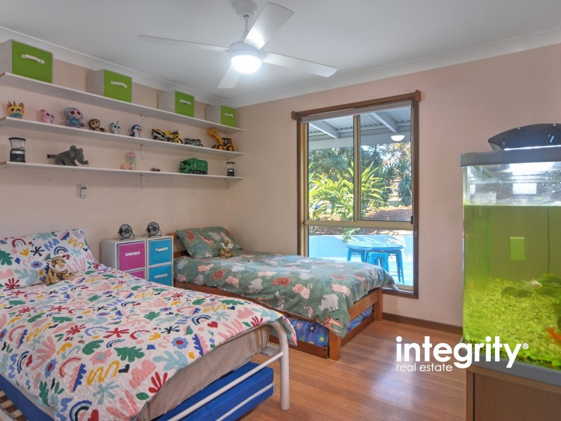 8 Hayward Road, Wandandian NSW 2540