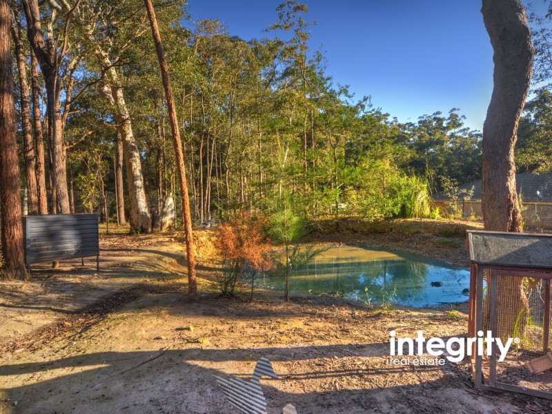 8 Hayward Road, Wandandian NSW 2540