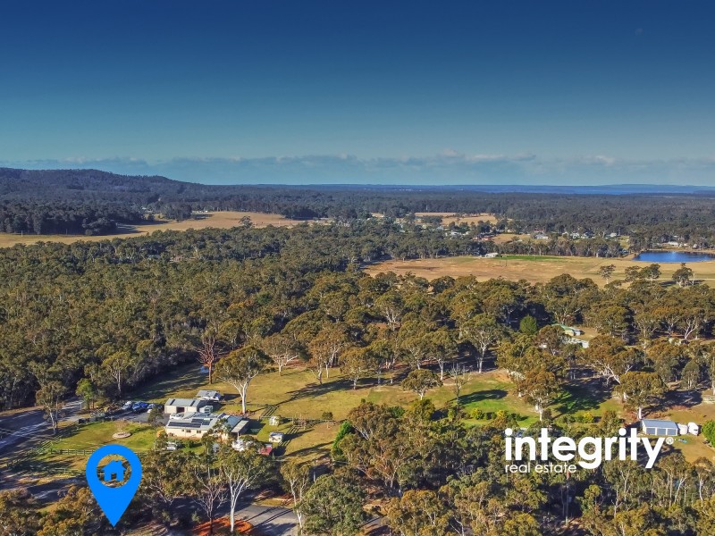 8 Hayward Road, Wandandian NSW 2540