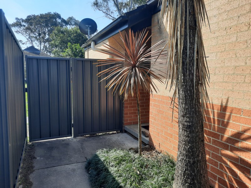 20/33 Lynburn Avenue, Bomaderry NSW 2541