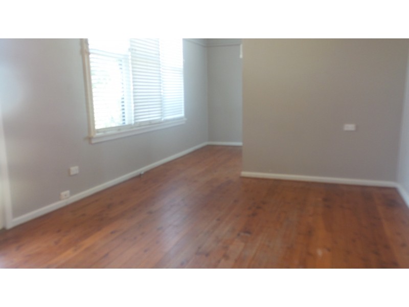 22 Tanang Street, Bomaderry NSW 2541