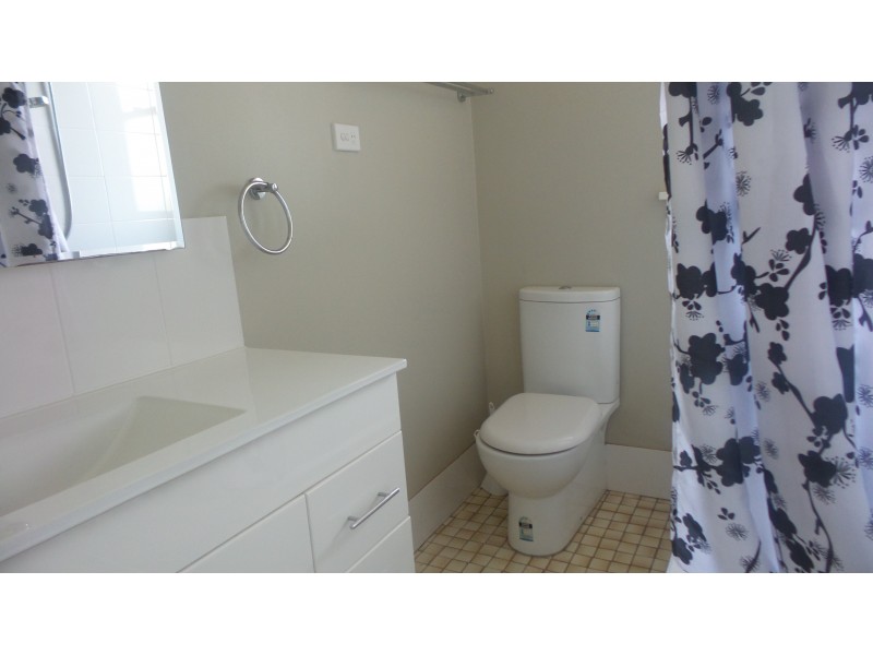 22 Tanang Street, Bomaderry NSW 2541