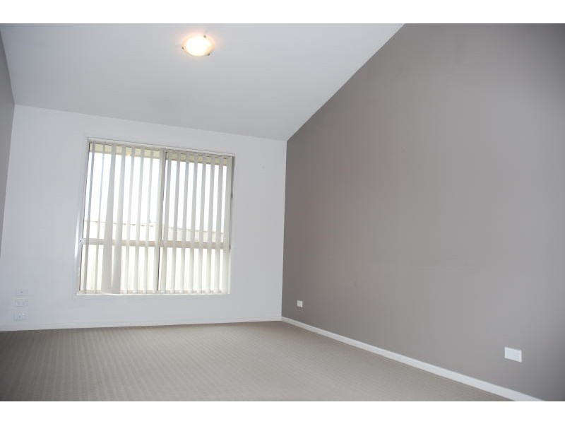 3/35 sophia Road, Worrigee NSW 2540