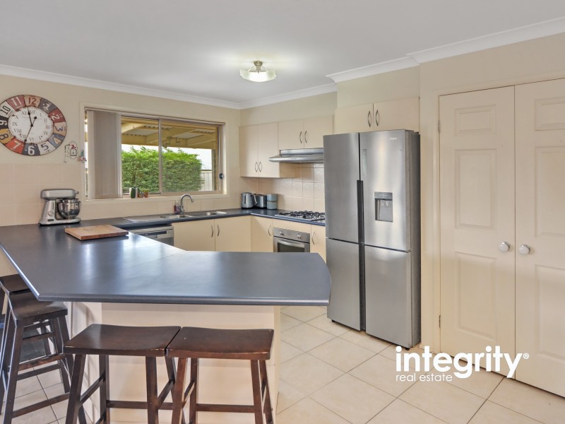 30 Carrington Park Drive, Nowra NSW 2541