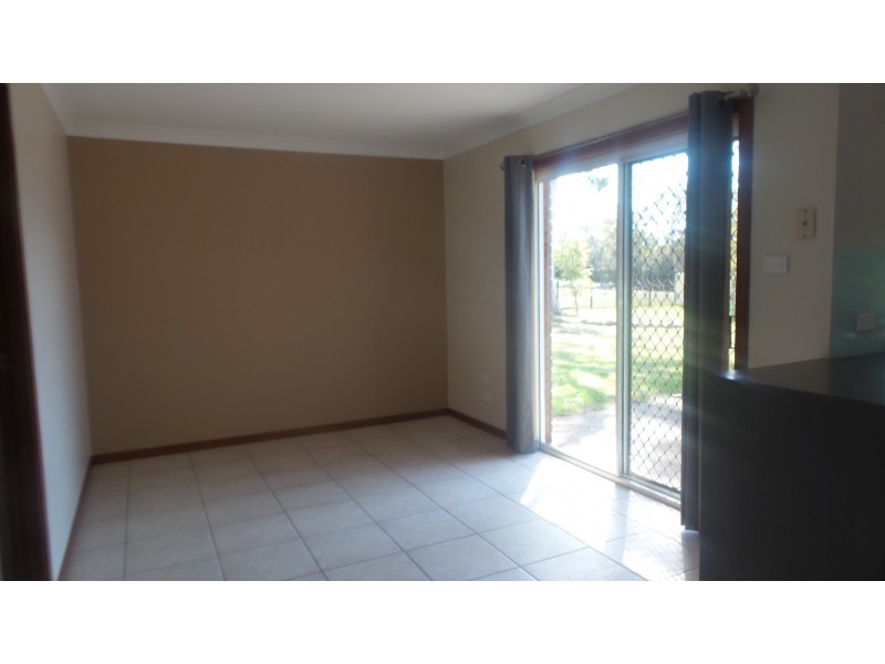 2 Folia Close, West Nowra NSW 2541