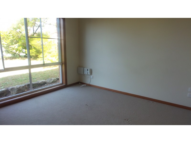 2 Folia Close, West Nowra NSW 2541
