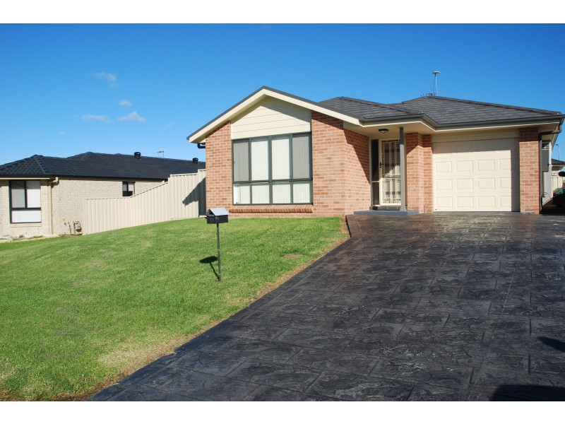 13 Riveroak Road, Worrigee NSW 2540