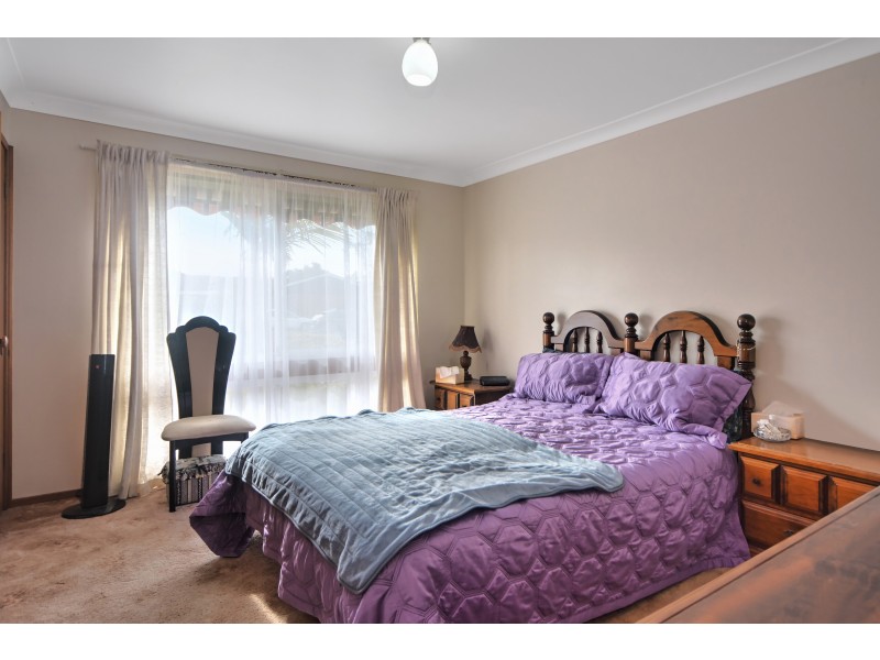 14 Crawford Drive, North Nowra NSW 2541