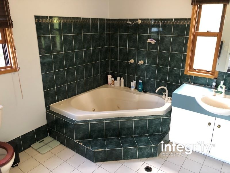 8 Kalinga Street, Cambewarra Village NSW 2540