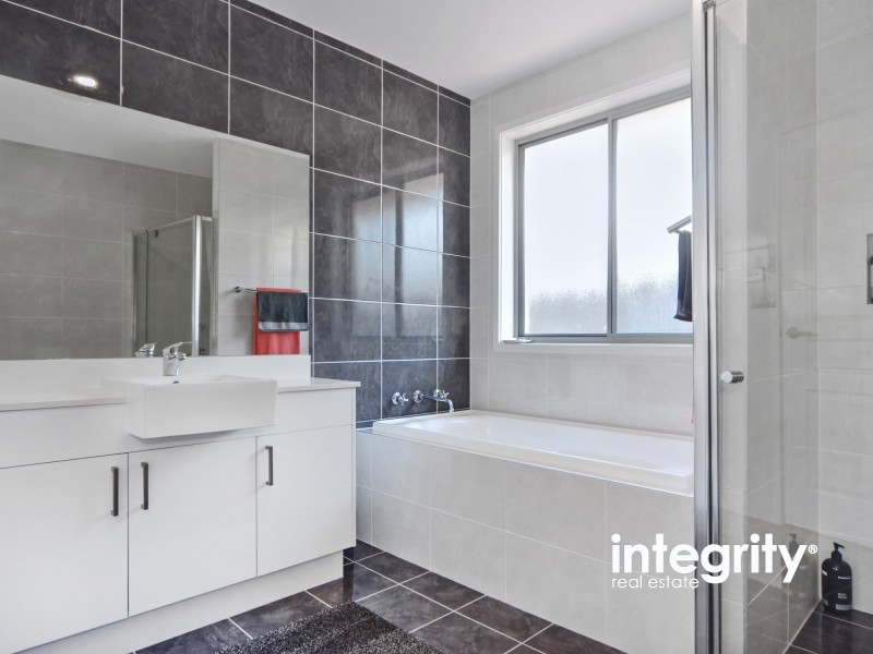 1 Bowerbird Street, South Nowra NSW 2541