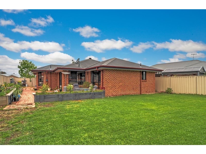 55 Rayleigh Drive, Worrigee NSW 2540