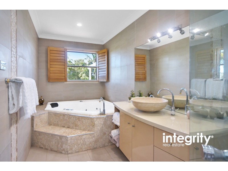 154 Woncor Avenue, Nowra Hill NSW 2540
