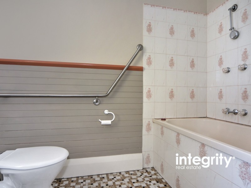 71 Plunkett Street, Nowra NSW 2541