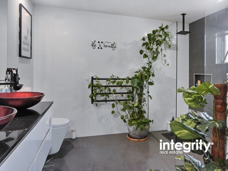 41 Lochaven Drive, Bangalee NSW 2541