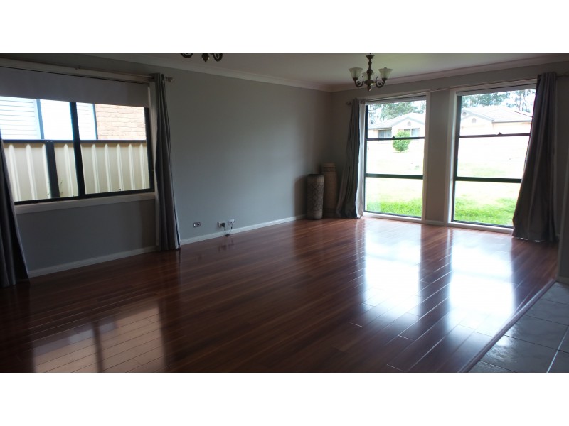 18 Mountain Ash Close, Worrigee NSW 2540