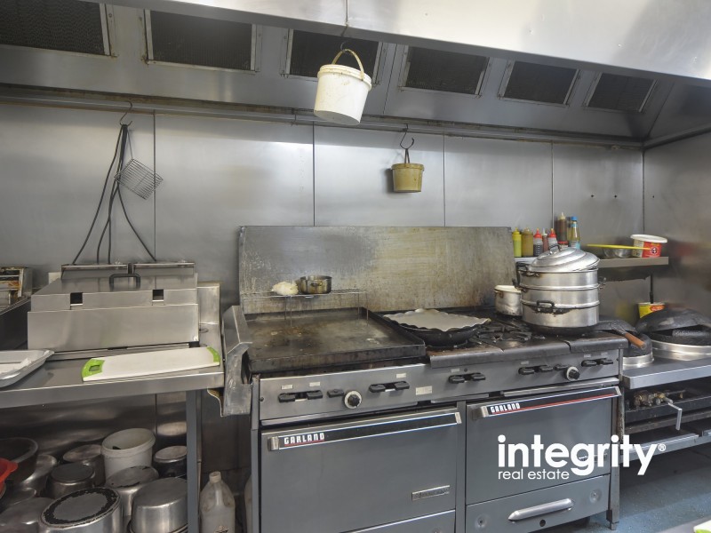 27 Bridge Road, Nowra NSW 2541