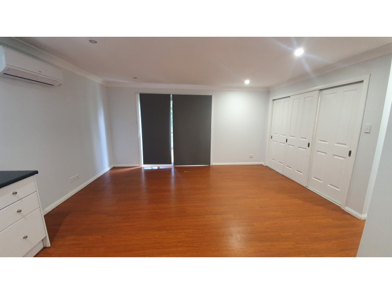 8a Albatross Road, Nowra NSW 2541
