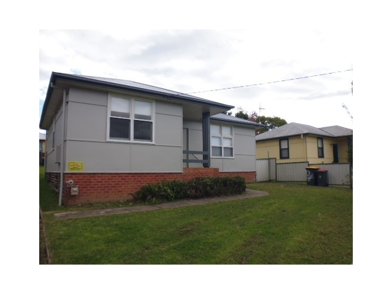 3 Burr Avenue, Nowra NSW 2541