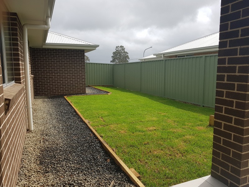 16 Adele Close, Nowra NSW 2541