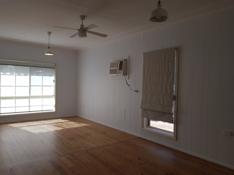 4 Crest Avenue, North Nowra NSW 2541