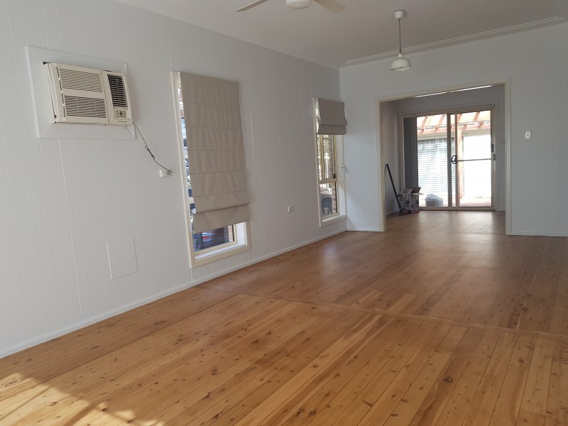 4 Crest Avenue, North Nowra NSW 2541