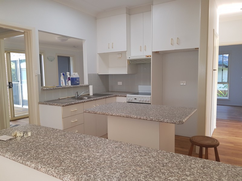 4 Crest Avenue, North Nowra NSW 2541