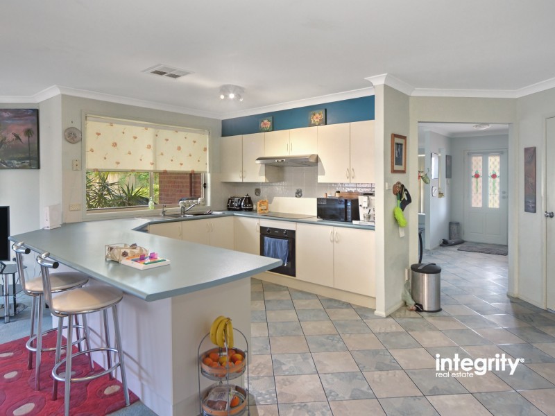 41 Burradoo Crescent, Nowra NSW 2541
