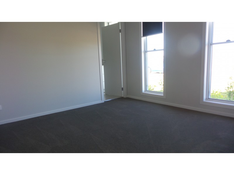 34 Gracilis Rise, South Nowra NSW 2541