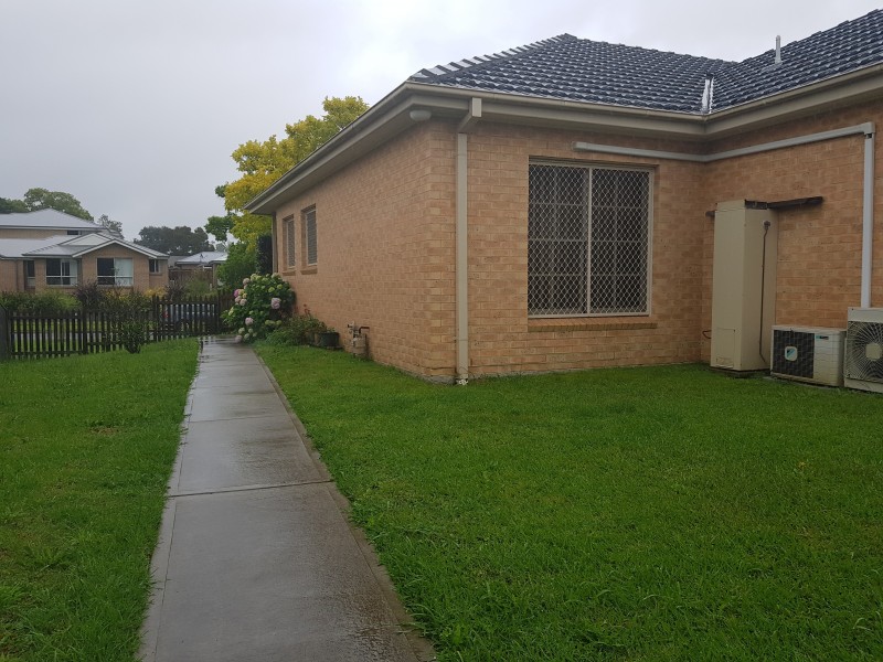4/5 Dryden Close, Nowra NSW 2541
