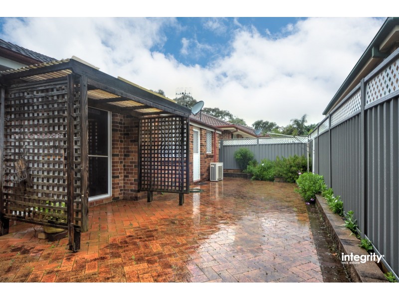 2/7 Hamilton Place, Bomaderry NSW 2541