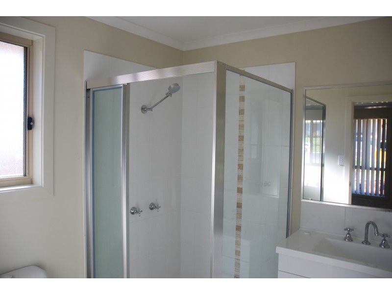 6 Doreen Court, West Nowra NSW 2541