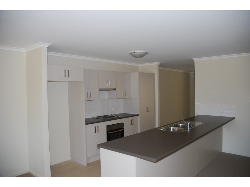 6 Doreen Court, West Nowra NSW 2541