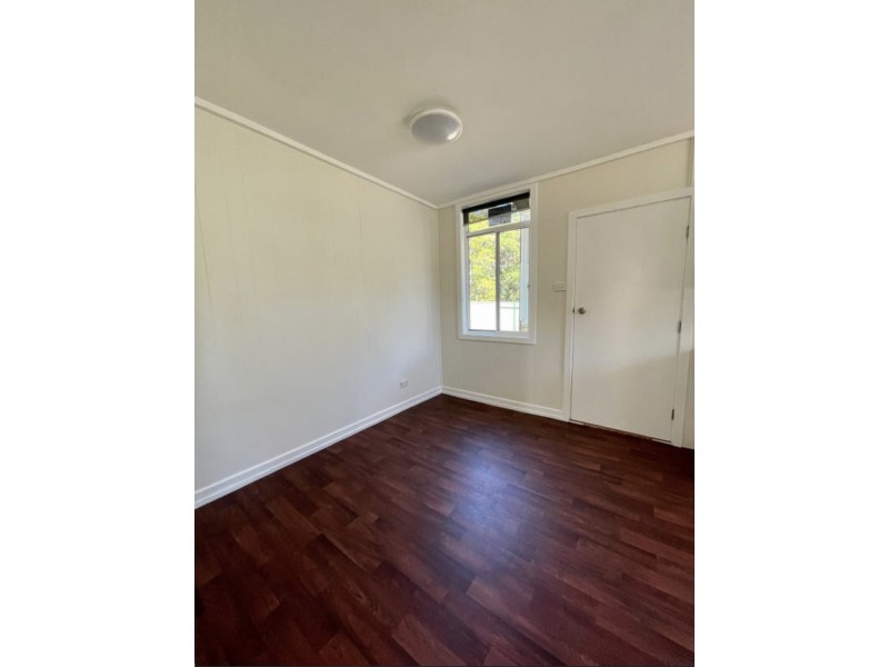 42 Birriley Street, Bomaderry NSW 2541