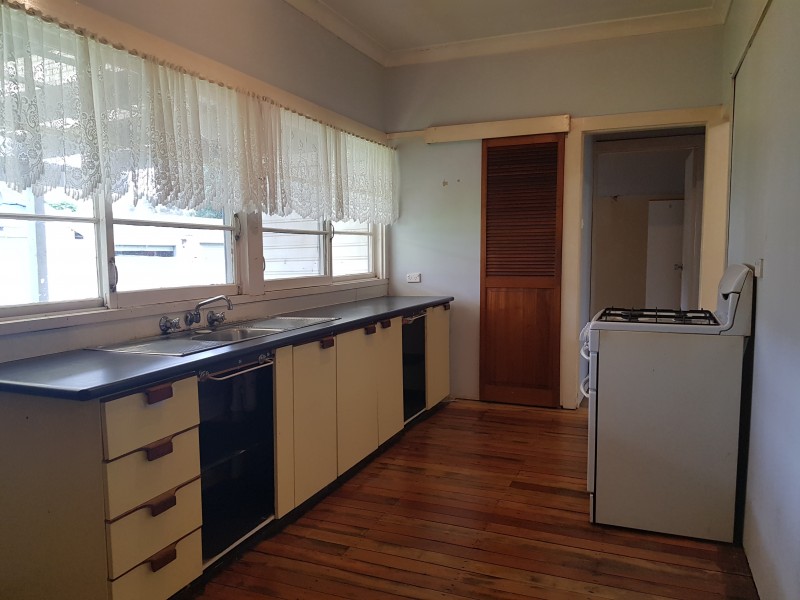 12 Morton Parade, Nowra NSW 2541