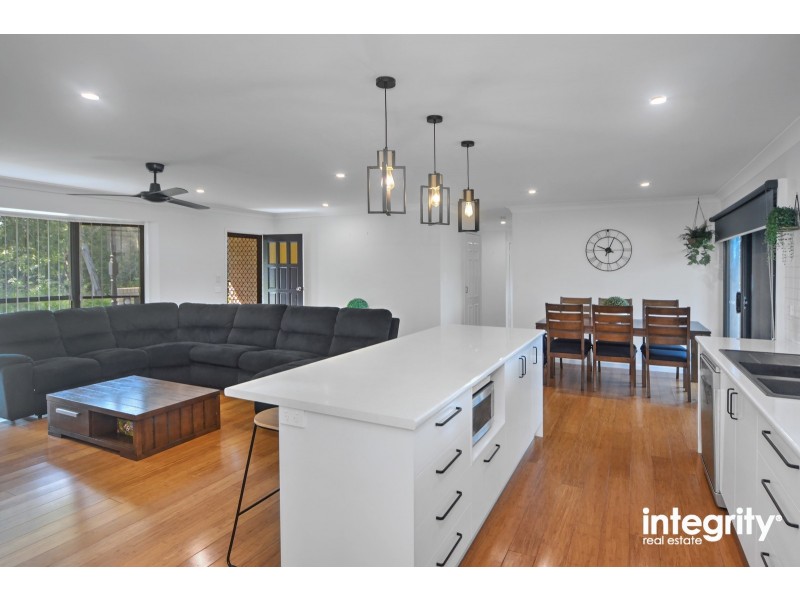 8 Yurunga Drive, North Nowra NSW 2541