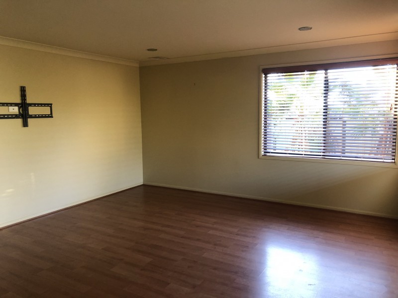 21 Royal Street, Worrigee NSW 2540