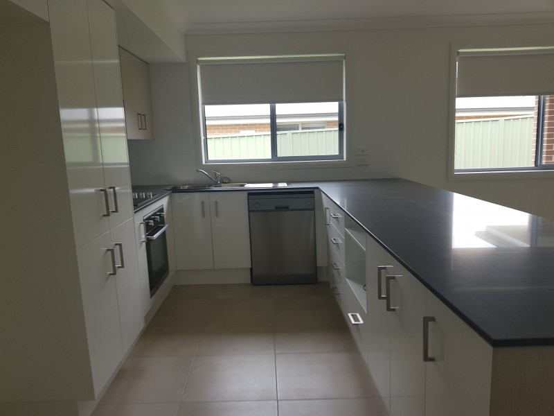 20 Adele Close, Nowra NSW 2541