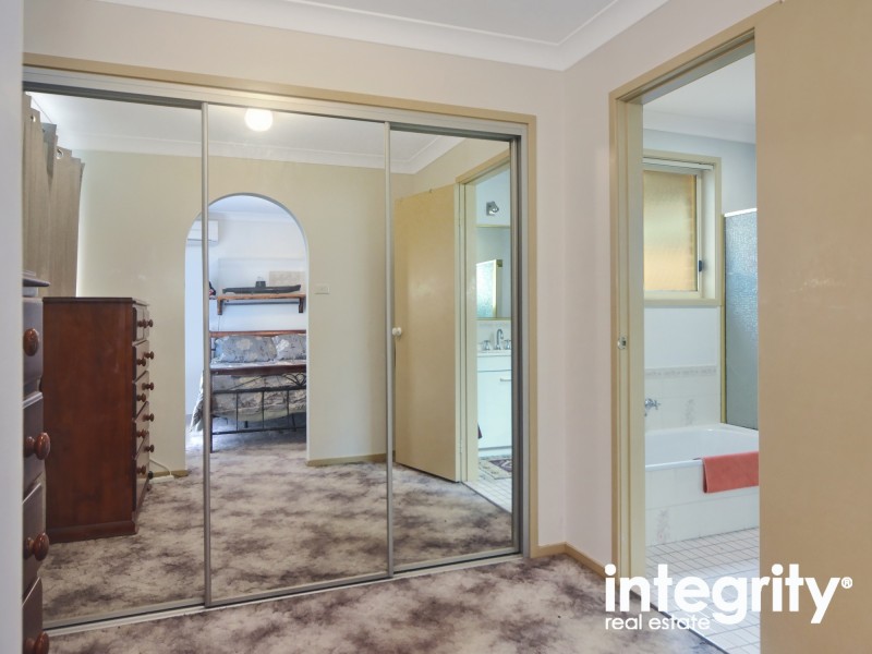 12 Beyeri Avenue, West Nowra NSW 2541