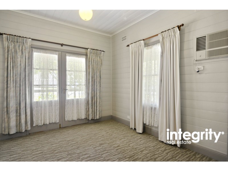 6 Tarawara Street, Bomaderry NSW 2541