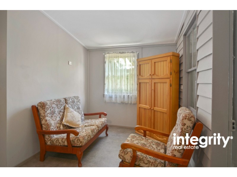 6 Tarawara Street, Bomaderry NSW 2541