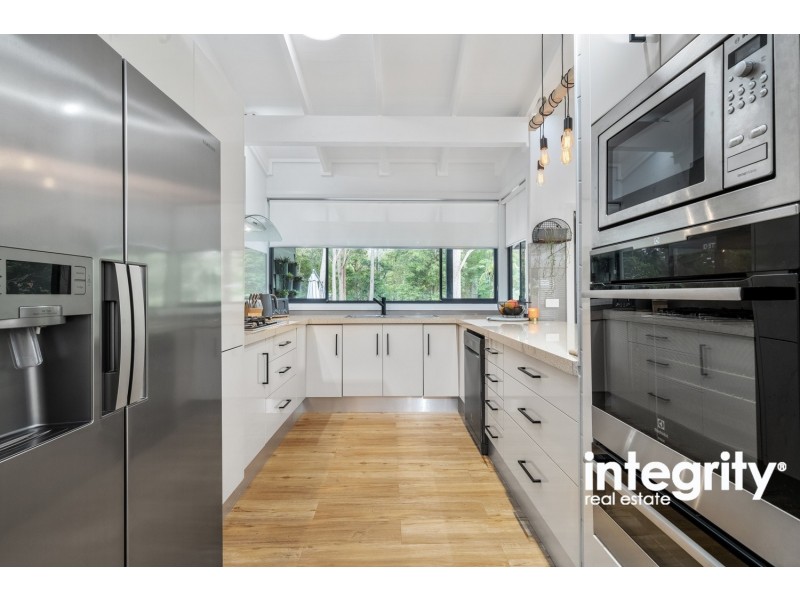 8 Bimbimbie Avenue, Bangalee NSW 2541